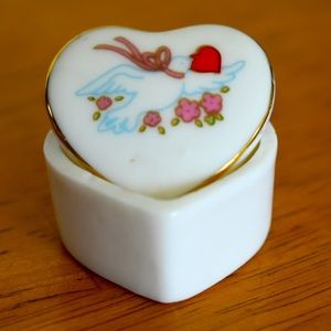 Vintage tiny true love heart dish with lid